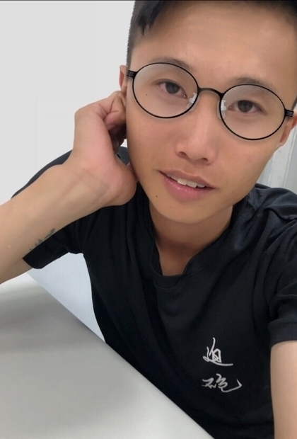 璨名的第一张照片--石狮婚介网