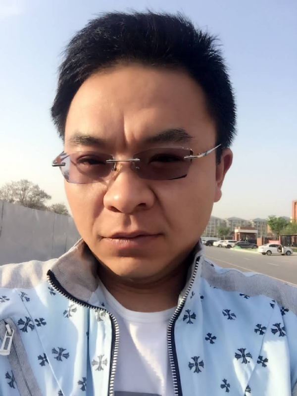 执着的等待的第一张照片--石狮婚介网