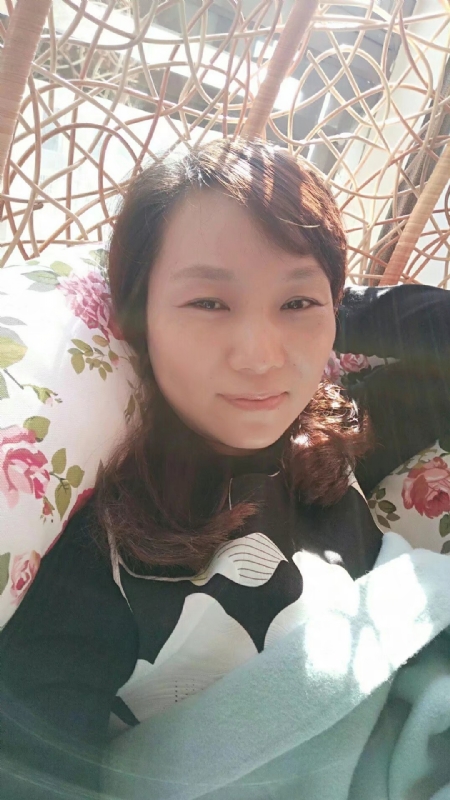 悦己的第一张照片--石狮婚介网