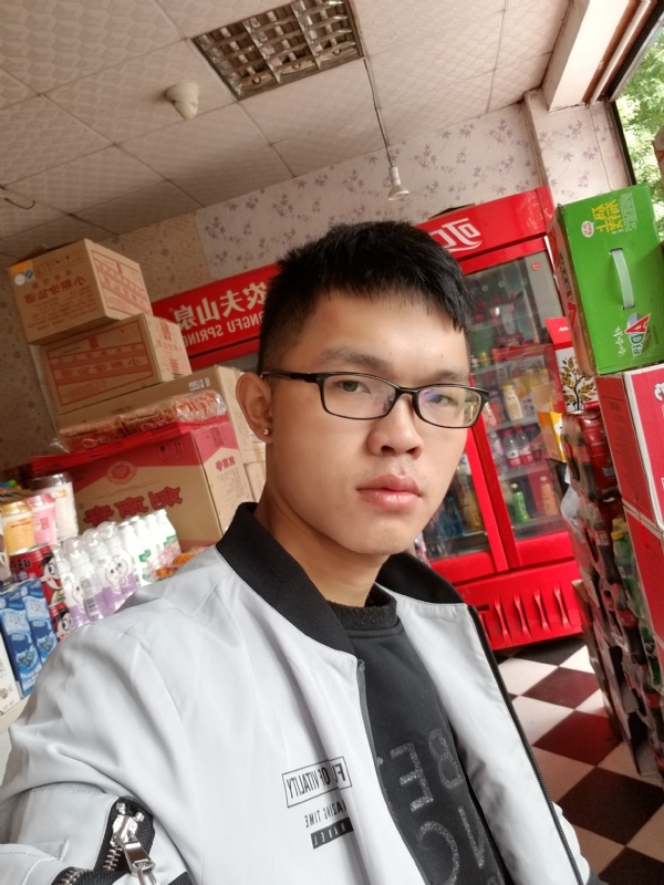 柒年的第一张照片--石狮婚介网