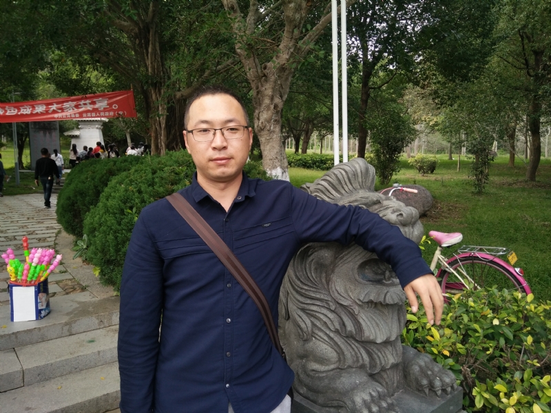 逍遥龙龙的第一张照片--石狮婚介网