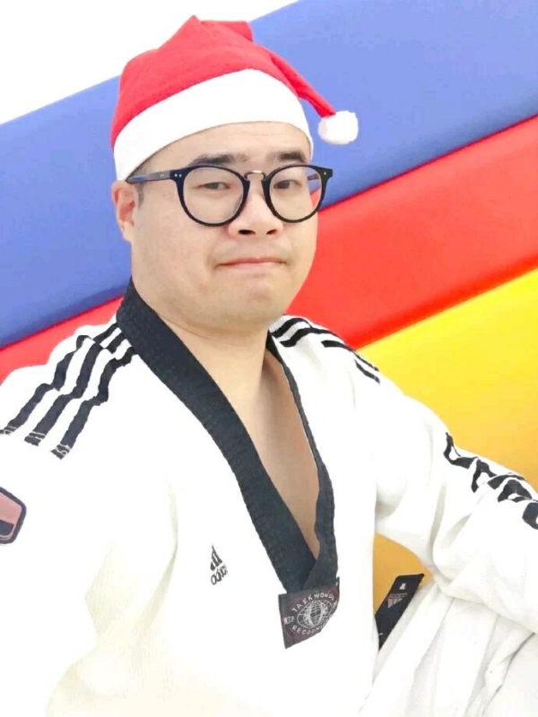 何当重相见的第一张照片--石狮婚介网