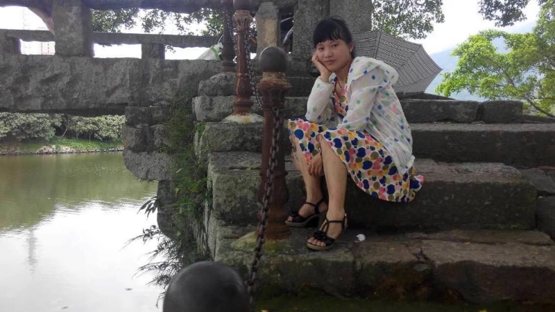 女子悠然的第一张照片--石狮婚介网