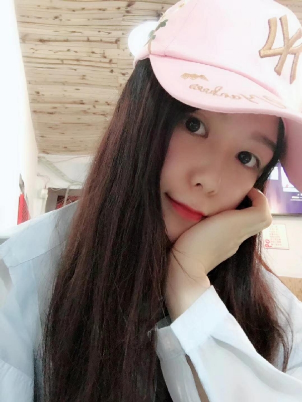 丹丹的第一张照片--石狮婚介网