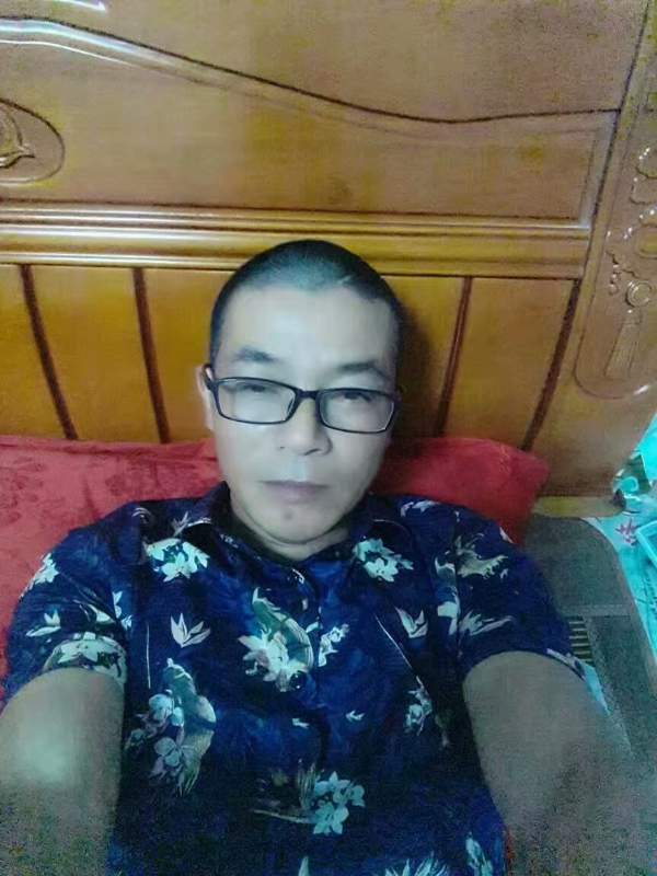 坚信就是你的第一张照片--石狮婚介网