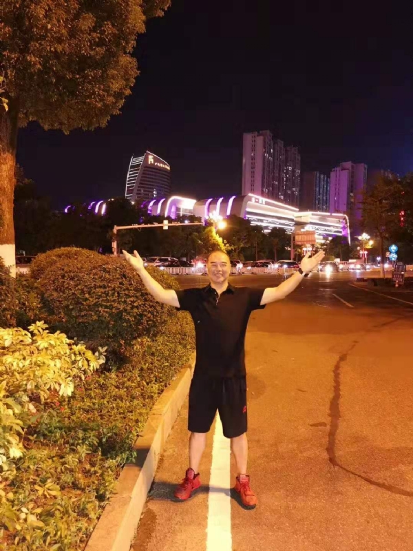 李国伟的第二张照片--石狮婚介网