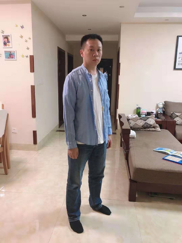 以勒的第一张照片--石狮婚介网