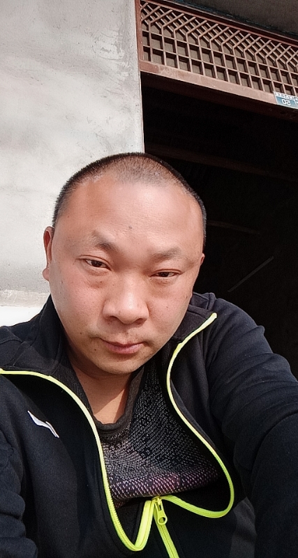 马克的第一张照片--石狮婚介网