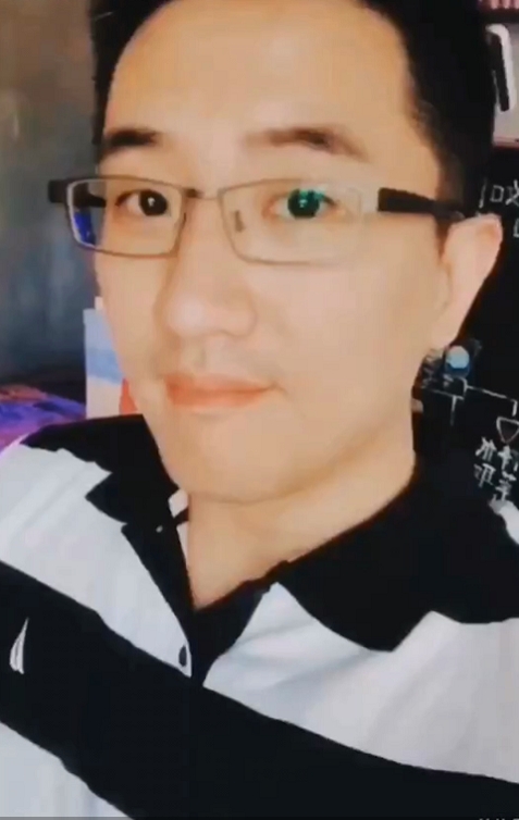 虎子的第一张照片--石狮婚介网
