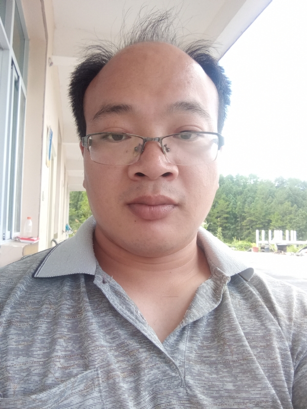 蓝色星空的第一张照片--石狮婚介网