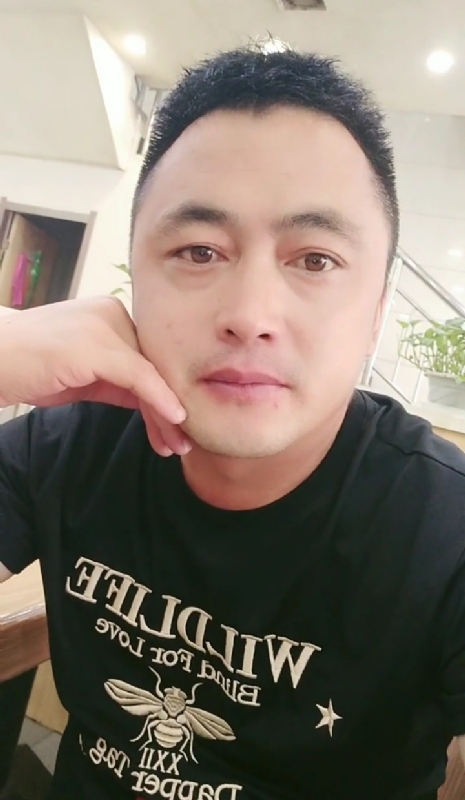 廖艾德的第一张照片--石狮婚介网