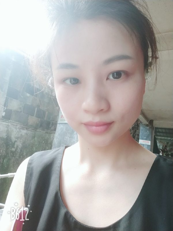 慢慢的第二张照片--石狮婚介网