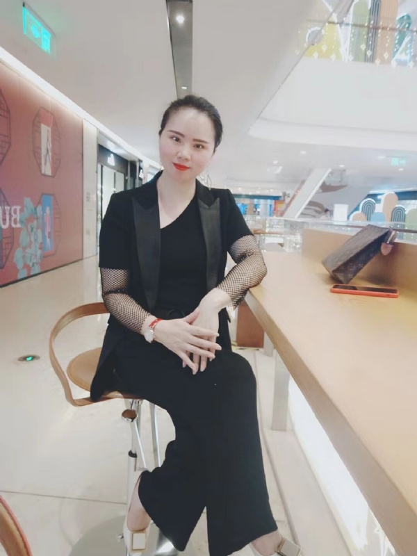 洒脱666的第一张照片--石狮婚介网