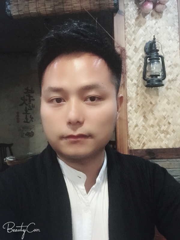 亦初的第一张照片--石狮婚介网