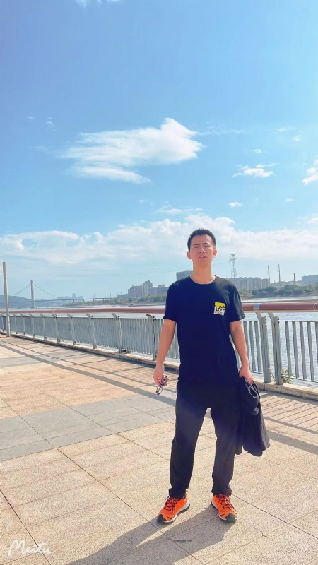 小螃蟹的第一张照片--石狮婚介网