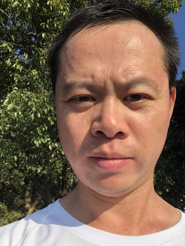 猩猩巨呃的第四张照片--石狮婚介网