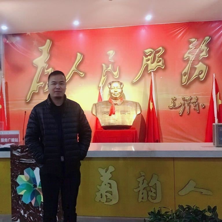 哥币老罗的第一张照片--石狮婚介网