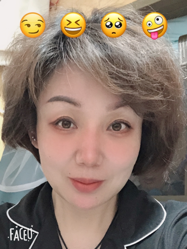 飘拂的第一张照片--石狮婚介网