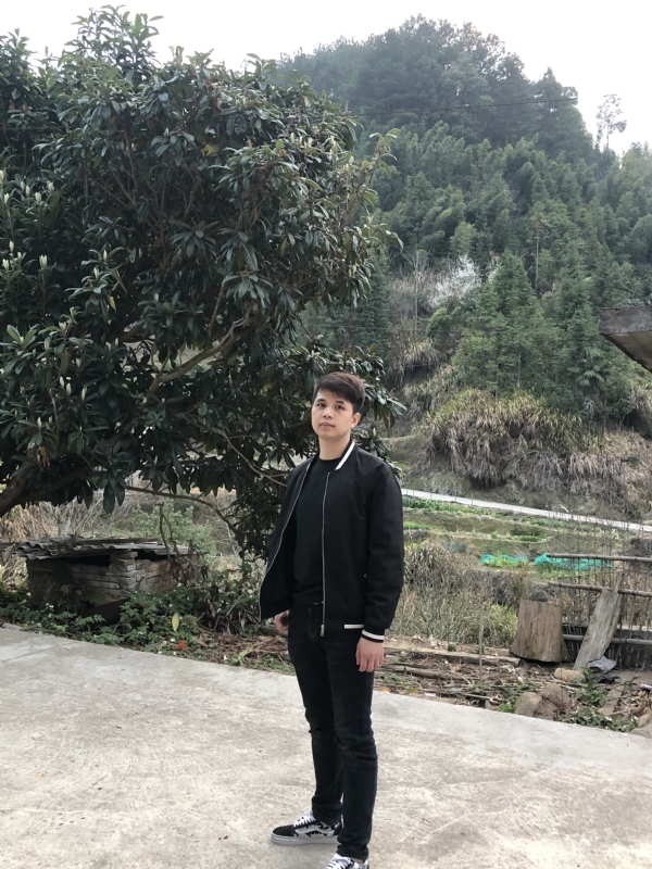 随遇而安的第一张照片--石狮婚介网