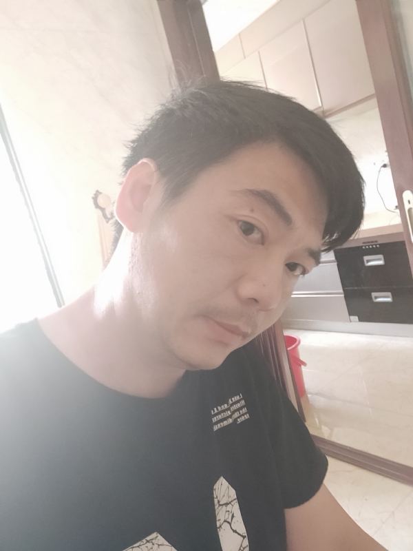 漫步的第二张照片--石狮婚介网