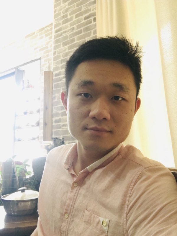 落落大方的第二张照片--石狮婚介网