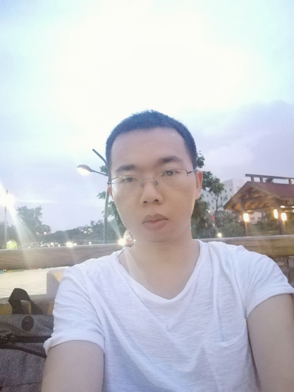 逮竹的第一张照片--石狮婚介网