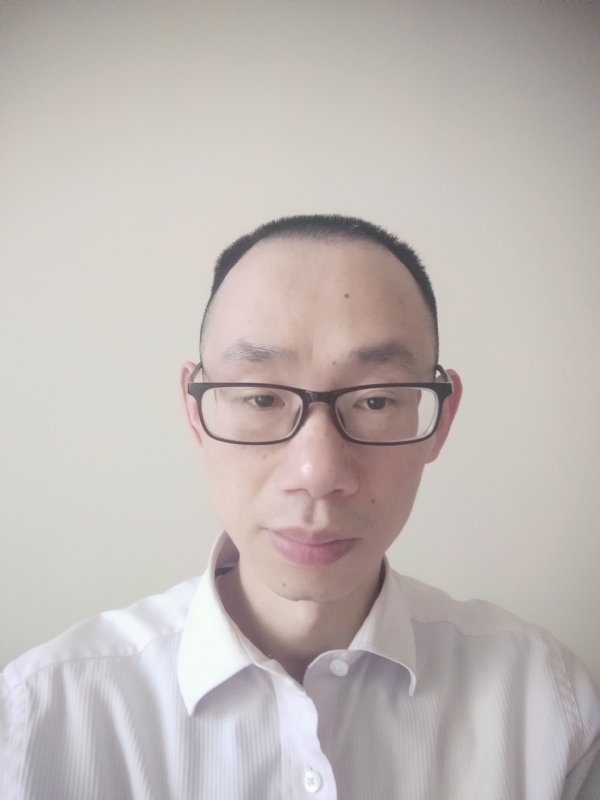 小卓的第二张照片--石狮婚介网