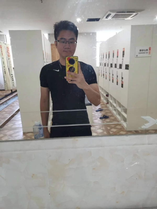 习惯发呆的第一张照片--石狮婚介网