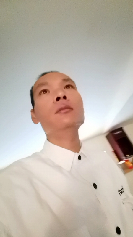 只影向谁去的第五张照片--石狮婚介网