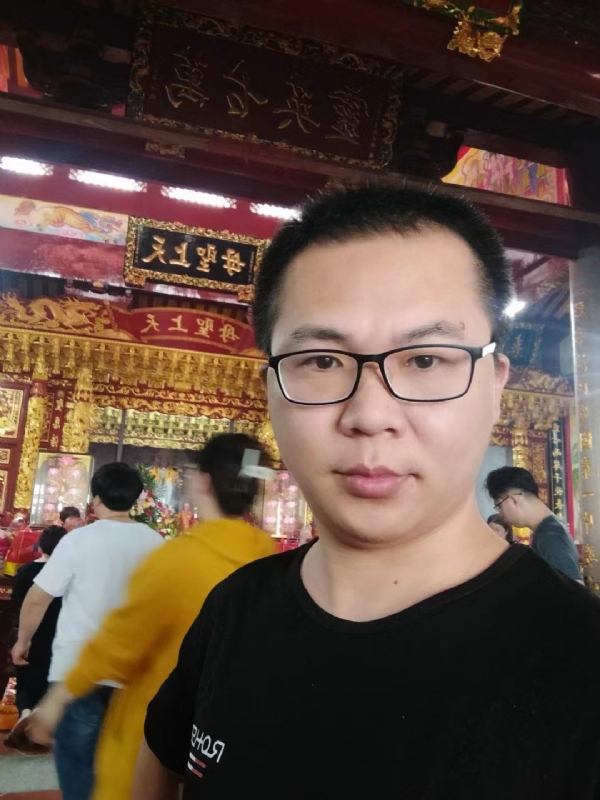 天哥的第二张照片--石狮婚介网