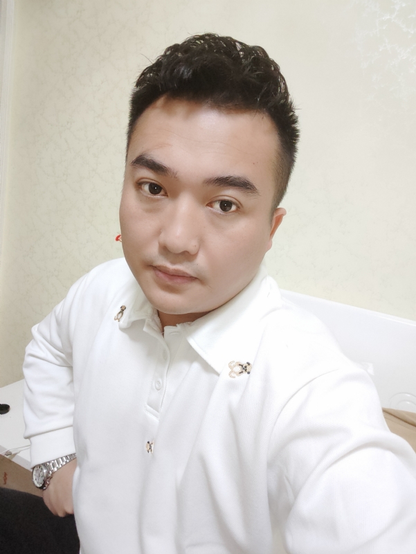 哈哈先生的第三张照片--石狮婚介网