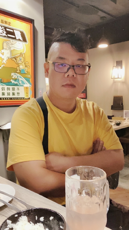公爵的第一张照片--石狮婚介网
