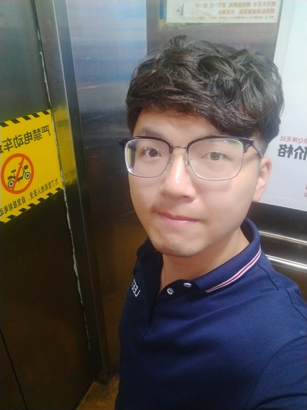 H先生的第二张照片--石狮婚介网