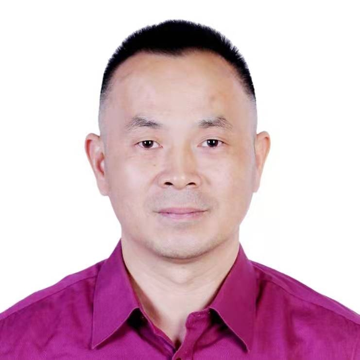 鹏晖的第三张照片--石狮婚介网