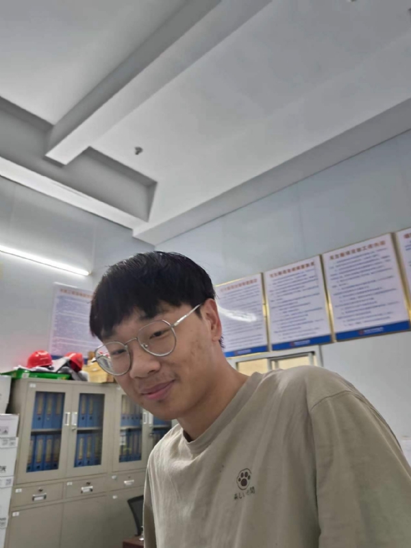 牛子弟的第一张照片--石狮婚介网