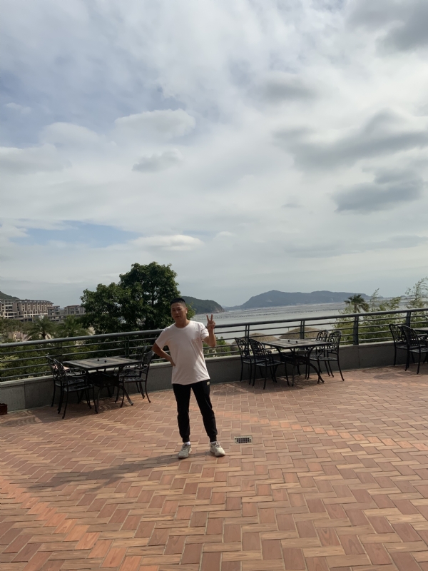 心酸瑟果的第一张照片--石狮婚介网
