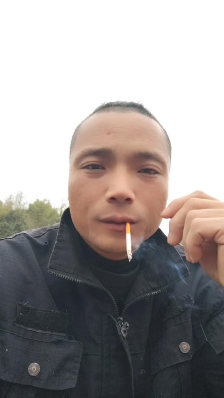 伯爵的第一张照片--石狮婚介网