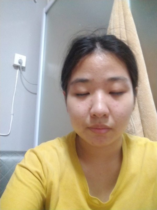 叶子的第一张照片--石狮婚介网