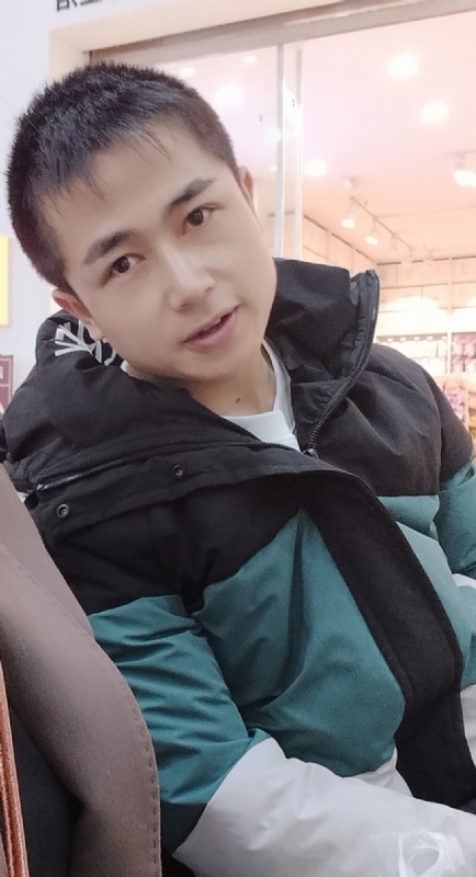 不骄不躁的第一张照片--石狮婚介网