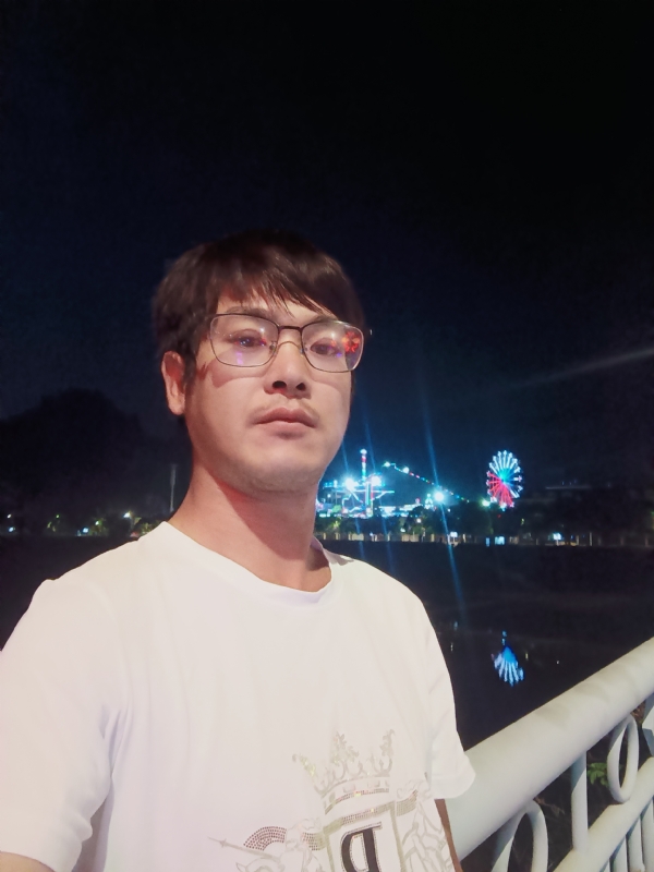 任豐的第一张照片--石狮婚介网