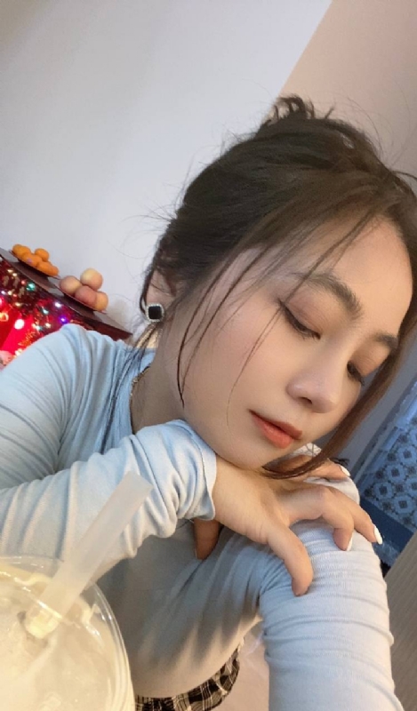 艳秋的第一张照片--石狮婚介网