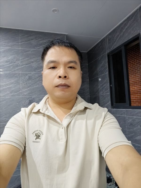 刘两水的第一张照片--石狮婚介网